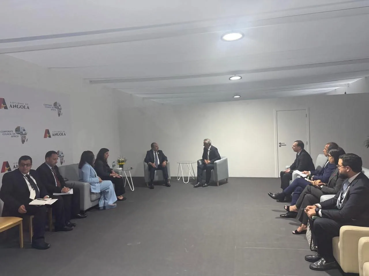 مصر والمغرب تتباحثان حول تعزيز التعاون الاقتصادي خلال قمة الأعمال الأمريكية الأفريقية في أنغولا