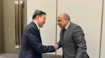 وزير الكهرباء يناقش مع رئيس هيئة الطاقة الصينية تعزيز التعاون والشراكة وزيادة الاستثمارات الصينية