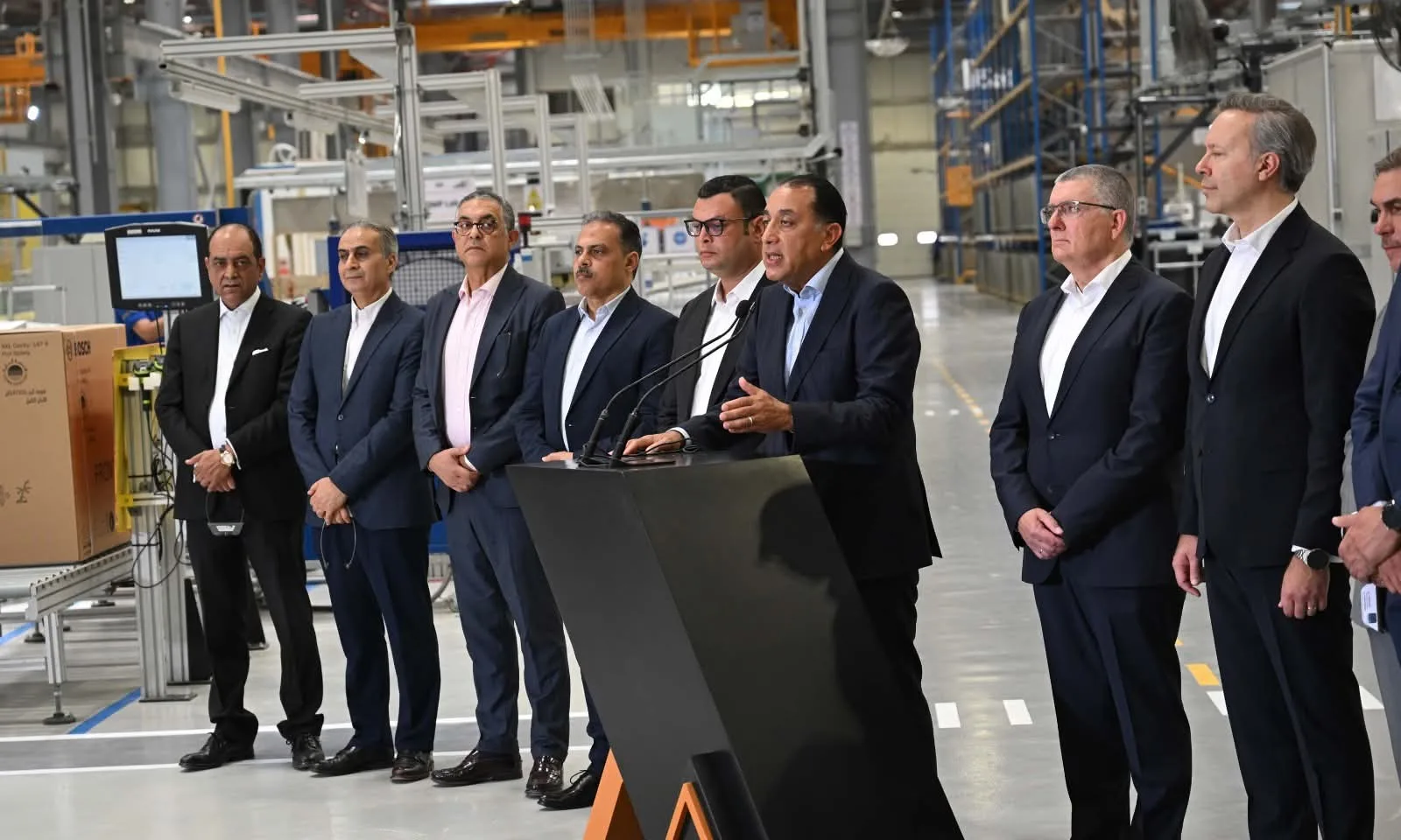 رئيس الوزراء: نسبة المكونات المحلية في منتج “بوش” الألمانية تبلغ حوالي 50% وستصل إلى أكثر من 70% خلال العامين المقبلين.