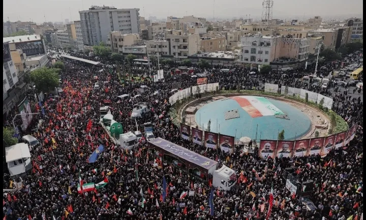 إيران تودع كبار القادة العسكريين والعلماء النوويين الذين قضوا على يد إسرائيل