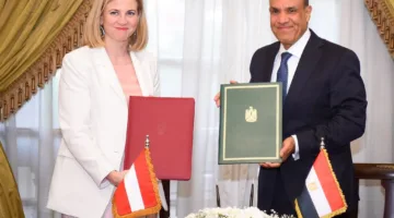 وزارة الخارجية: الوزير عبد العاطي يعبّر أثناء لقائه مع نظيرته النمساوية عن رغبة في تعزيز جميع جوانب العلاقات الثنائية بين البلدين