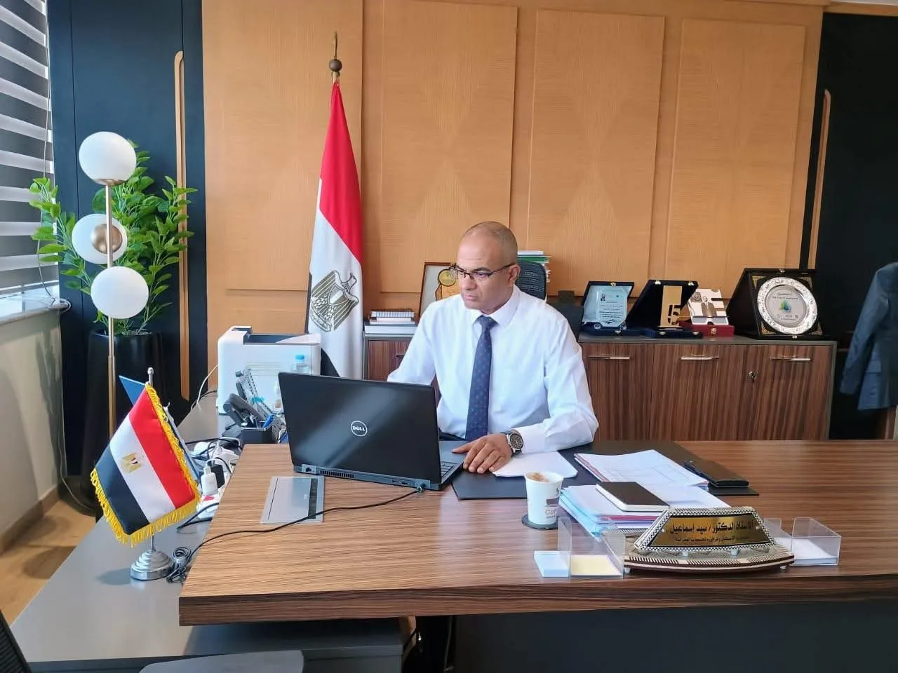 نائب وزير الإسكان يراقب تطورات مشاريع مياه الشرب والصرف الصحي في محافظة المنيا
