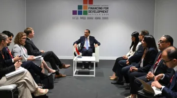 مدبولي يجتمع مع وزير التنمية الدولية النرويجي لبحث سبل تعزيز التعاون الاقتصادي والإنساني
