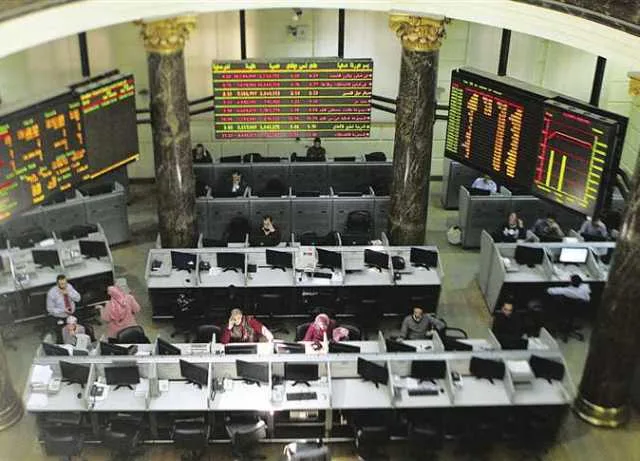 مبيعات المستثمرين الأجانب تصل إلى 1.7 مليار جنيه خلال تداول يونيو في السوق المالي