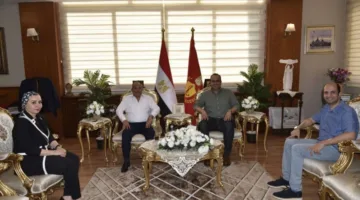 محافظ بورسعيد يناقش مع رئيس هيئة الرعاية الصحية تعزيز التعاون في تنفيذ مشاريع صحية مستقبلية