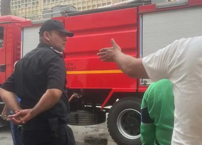 دوائر كهربائية قصيرة تسبب حريقاً في مصنع مكرونة بأوسيم دوائر كهربائية قصيرة تسبب حريقاً في مصنع مكرونة بأوسيم