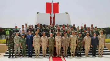 القوات المسلحة تستضيف ملحقين عسكريين عرب وأجانب في جولة إلى بعض المنشآت العسكرية.