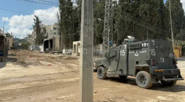 الجيش الإسرائيلي ينفذ عملية إزالة للتربة في منطقة بئر شعيب شرق بلد بليدا بجنوب لبنان.