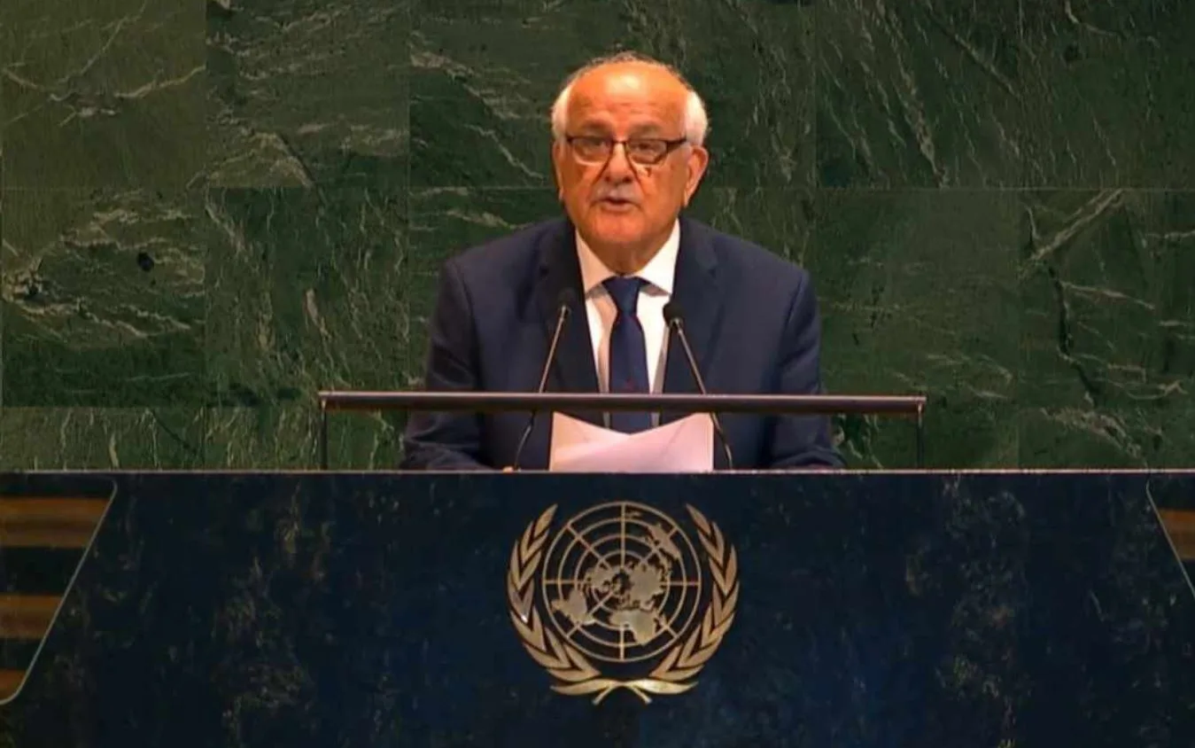 ممثل فلسطين في الأمم المتحدة يدعو إلى اتخاذ إجراءات عاجلة لإنهاء الإبادة الجماعية في غزة.