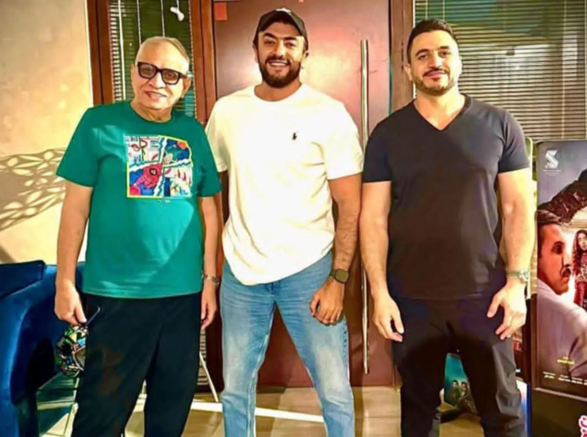 أحمد العوضي يُبرم عقده لأول فيلم بطولة مطلقة بعنوان “البوب” من إنتاج السبكي أحمد العوضي يُبرم عقده لأول فيلم بطولة مطلقة بعنوان “البوب” من إنتاج السبكي