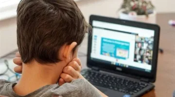 لحماية الأطفال من التنمر الإلكتروني، أوروبا تسعى لتحديد سن الرشد الرقمي.