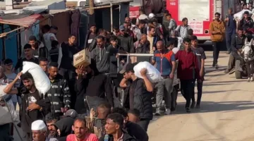 طبيب أسترالي: ضحايا مركز توزيع المساعدات في رفح تعرضوا لإصابات رأس وصدر بالرصاص