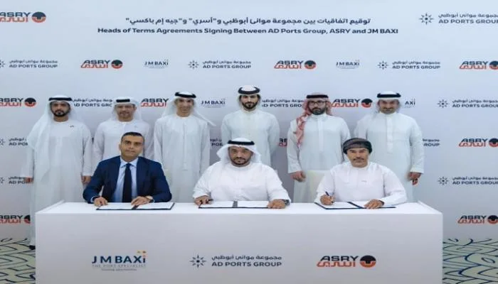 3 اتفاقيات لتطوير الخدمات البحرية بين موانئ أبوظبي وأسري في البحرين