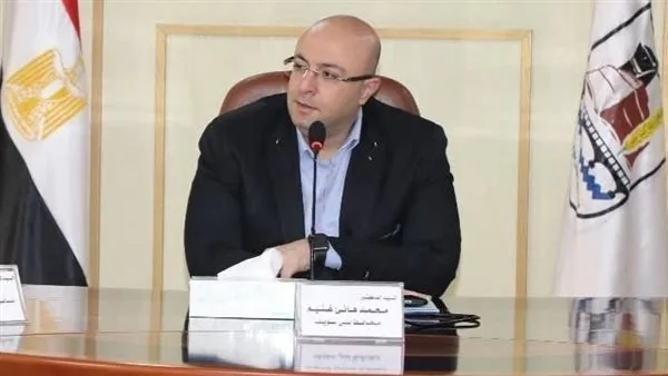 محافظ بني سويف يستعرض نتائج 27 زيارة قامت بها فرق التفتيش المالي والإداري