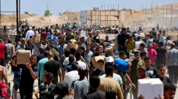 34 شهيدًا نتيجة قصف الاحتلال الإسرائيلي أثناء انتظار المساعدات في غزة