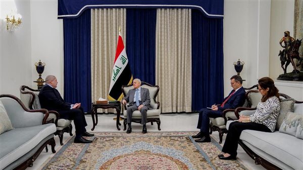 السفير المصري في بغداد يجتمع برئيس العراق