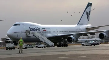 إيران تستأنف جزئيًا حركة الطيران مع استمرار إغلاق مطار طهران
