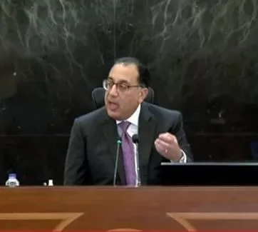 مدبولي يسلط الضوء على فرص الاستثمار في قطاع الكهرباء والطاقة للعقد المقبل مدبولي يسلط الضوء على فرص الاستثمار في قطاع الكهرباء والطاقة للعقد المقبل