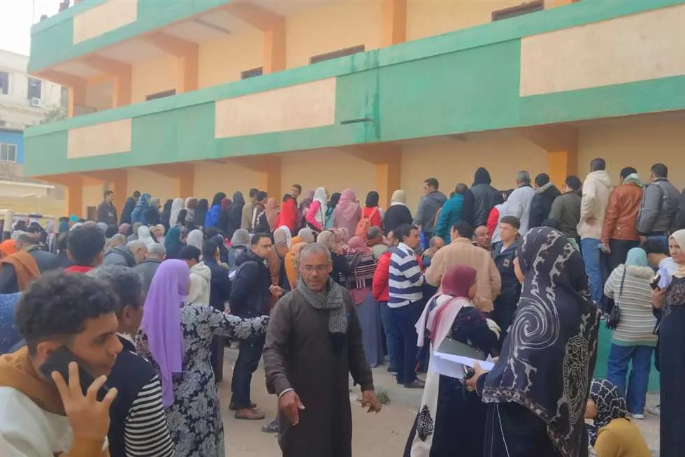 “35 جنيهاً لكل مادة”، تخصيص 9 مواقع لاستقبال تظلمات الشهادة الإعدادية 2025 في الإسكندرية. “35 جنيهاً لكل مادة”، تخصيص 9 مواقع لاستقبال تظلمات الشهادة الإعدادية 2025 في الإسكندرية.