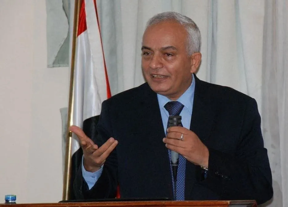 رضا حجازي: الغش في الامتحانات أزمة أخلاقية.. والمشكلة تعود إلى ثقافة النجاح بأي وسيلة رضا حجازي: الغش في الامتحانات أزمة أخلاقية.. والمشكلة تعود إلى ثقافة النجاح بأي وسيلة