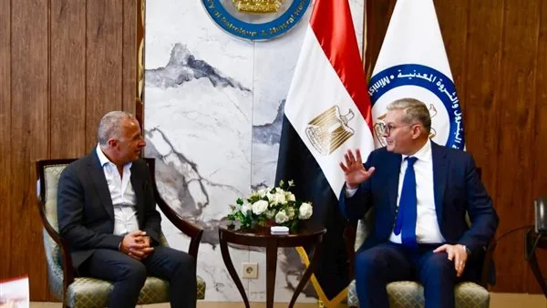 وزير البترول يناقش سبل تعزيز التعاون مع مجموعة السويدي إليكتريك