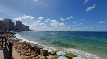 الإسكندرية تحتفي بنهاية الربيع: أجواء مشمسة وارتفاع تدريجي في درجات الحرارة اليوم