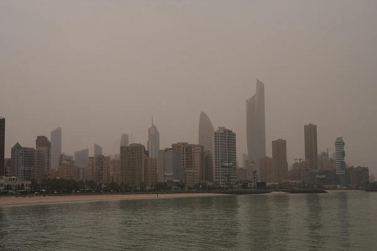 «الأرصاد الجوية» تُشير إلى رياح قوية تثير الغبار حتى المساء «الأرصاد الجوية» تُشير إلى رياح قوية تثير الغبار حتى المساء