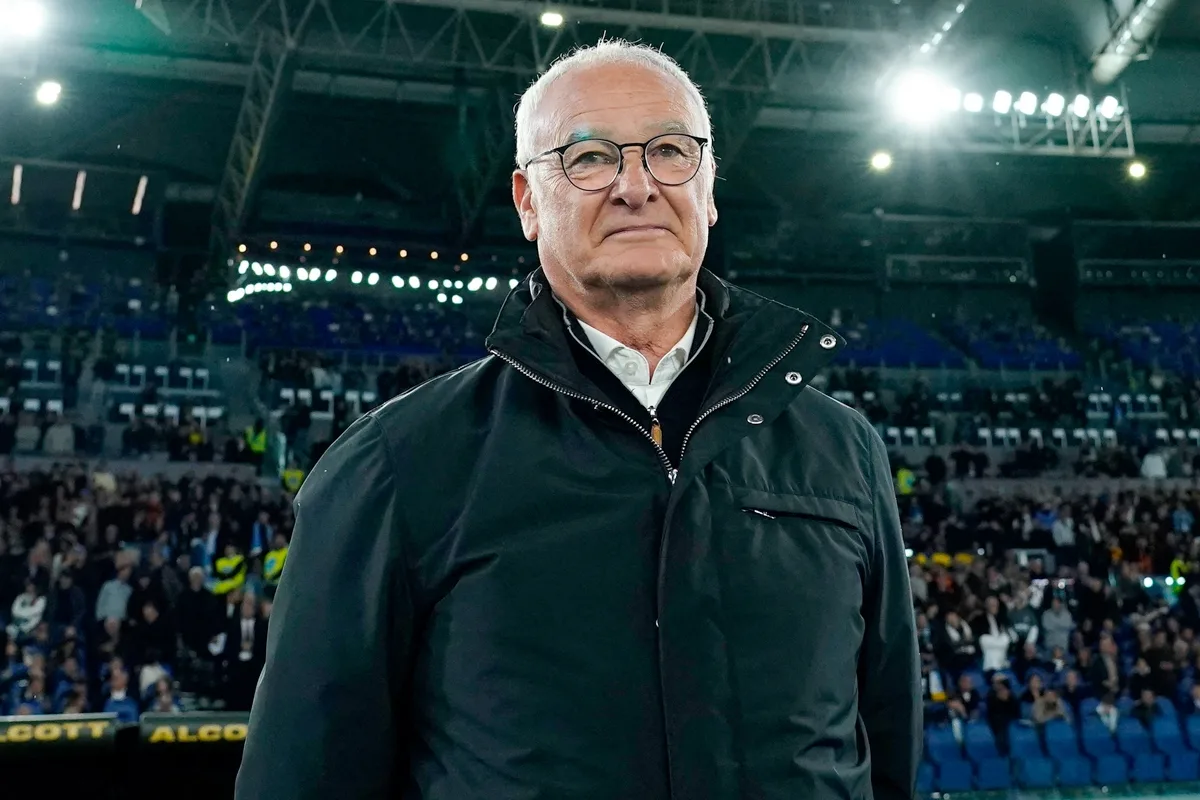 رانييري يقاوم عرض تدريب المنتخب الإيطالي رانييري يقاوم عرض تدريب المنتخب الإيطالي