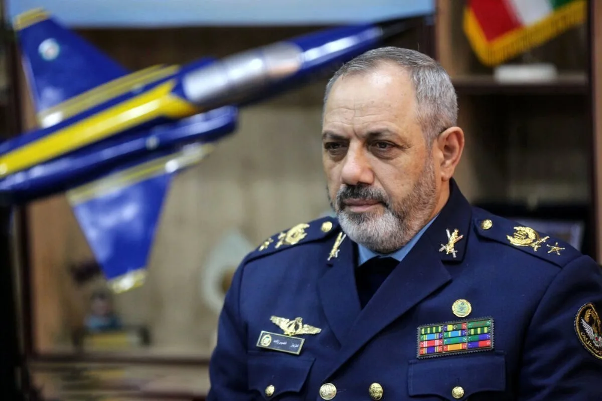 طهران تحذر من استهداف القواعد الأمريكية في المنطقة في حال حدوث صراع عسكري. طهران تحذر من استهداف القواعد الأمريكية في المنطقة في حال حدوث صراع عسكري.