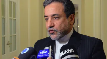 وزير الخارجية الإيراني: نقل الصراع إلى منطقة الخليج يعد خطأ استراتيجياً فادحاً