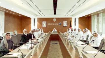 وزير الكهرباء يعقد اجتماعاً تنسيقياً مع وزارة الصحة والبحوث لمتابعة المستجدات الإقليمية