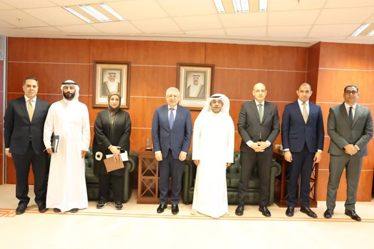 لجنة فنية مصرية مختصة لتقديم العمالة الماهرة إلى الكويت لجنة فنية مصرية مختصة لتقديم العمالة الماهرة إلى الكويت