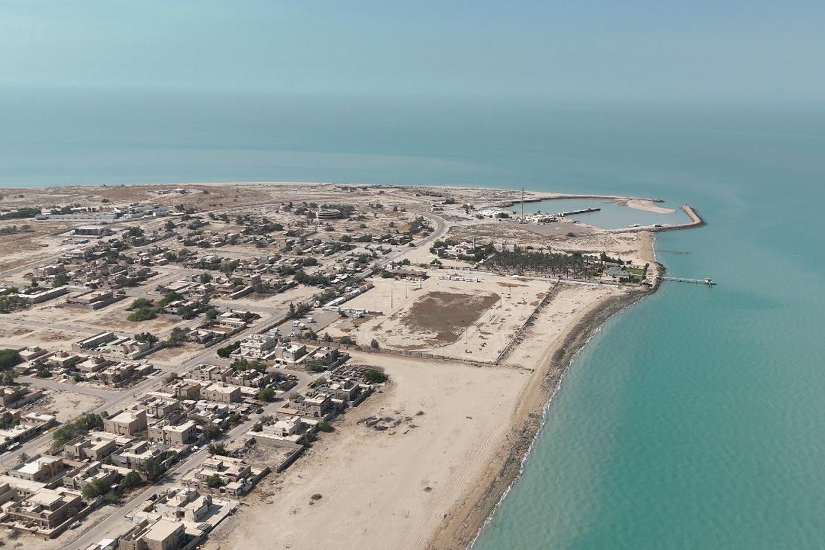 «البلدية» تدشّن حملة توعوية بعنوان «شواطئنا جميلة» للحفاظ على نظافة الجزر. «البلدية» تدشّن حملة توعوية بعنوان «شواطئنا جميلة» للحفاظ على نظافة الجزر.