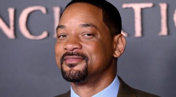 ويل سميث يتعلم كيفية تجسيد شخصية أوباما في فيلم.