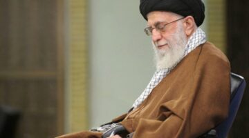 ضغوط على دائرة خامنئي… ومجتبى قد يتحرك قريبًا