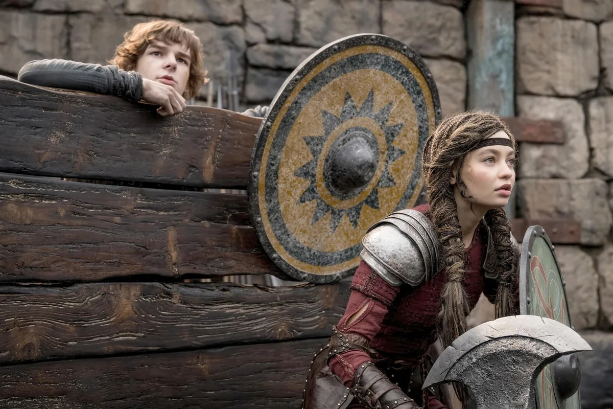 فيلم «Dragon» يتصدر قائمة الإيرادات في دور السينما فيلم «Dragon» يتصدر قائمة الإيرادات في دور السينما