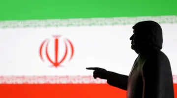 وول ستريت جورنال: ترامب أخبر كبار مساعديه بموافقته على خطط الهجوم على إيران دون إصدار أمر التنفيذ.