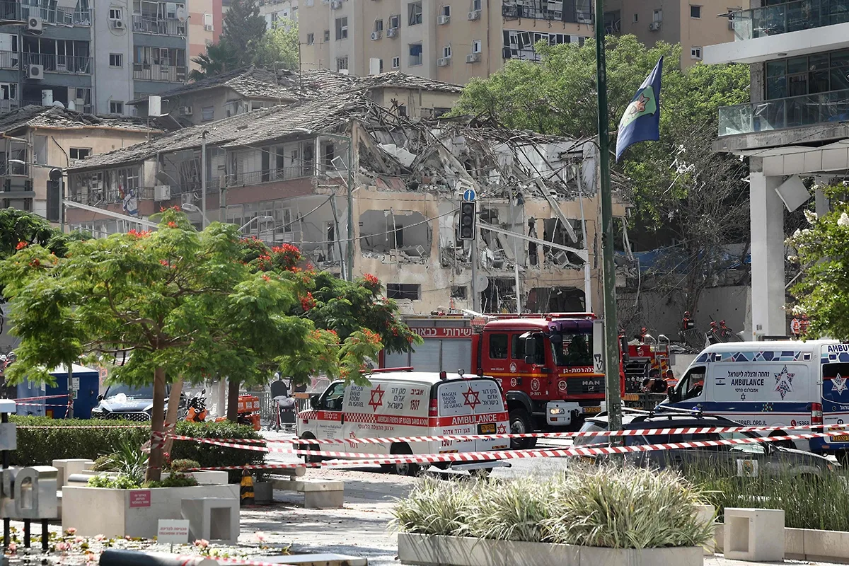 الاحتلال يستهدف منشأة نووية غير فعّالة في “أراك” بإيران الاحتلال يستهدف منشأة نووية غير فعّالة في “أراك” بإيران