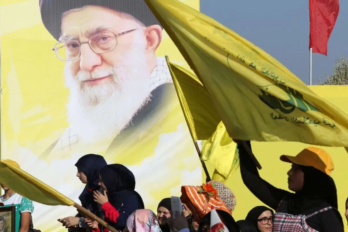حزب الله: التهديد باغتيال خامنئي تصرف متهور وجاهل قد يؤدي إلى عواقب خطيرة حزب الله: التهديد باغتيال خامنئي تصرف متهور وجاهل قد يؤدي إلى عواقب خطيرة