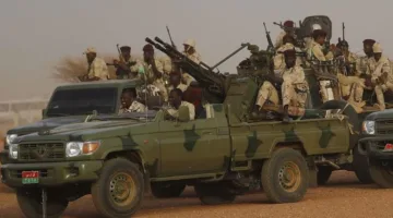 حكومة السودان وقوات الدعم السريع تتبادلان اللوم بشأن هجوم على قافلة إغاثة غذائية