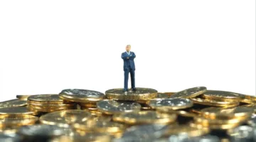 47 دولار لكل فرد.. وورلد ليبيرتي فاينانشال تحقق نجاحاً في أول عملية توزيع لها.