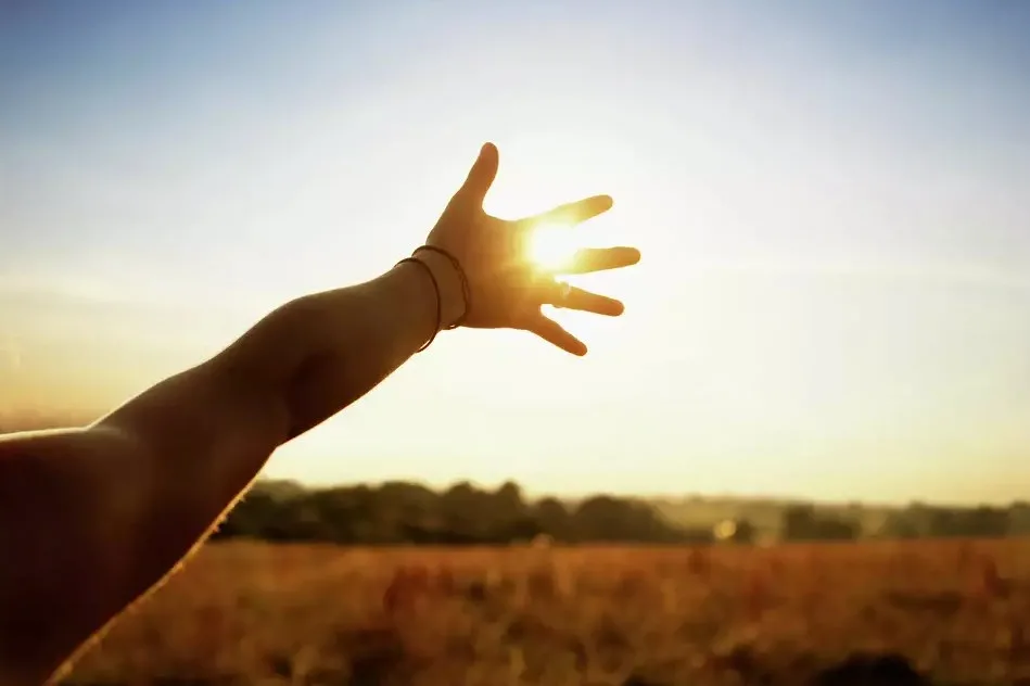 5 دقائق يوميًا لتحسين مزاجك.. استمر في هذه الأنشطة!