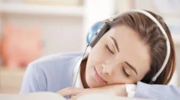 5 فوائد مذهلة للاستماع إلى الموسيقى قبل النوم