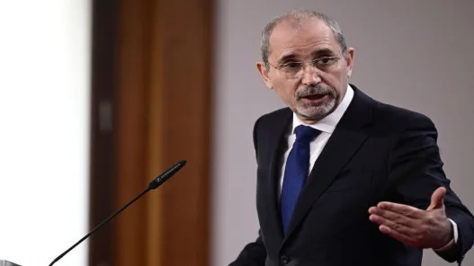 الصفدي يُبرز أهمية إنهاء العدوان وحلّ الأزمة الإنسانية في غزة الصفدي يُبرز أهمية إنهاء العدوان وحلّ الأزمة الإنسانية في غزة