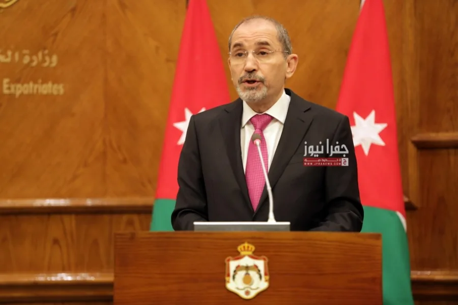 وزير الخارجية: “إسرائيل” تدفع المنطقة نحو خطر الحرب بشكل متزايد وزير الخارجية: “إسرائيل” تدفع المنطقة نحو خطر الحرب بشكل متزايد