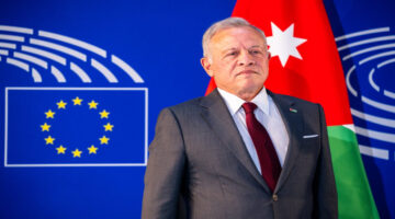 الملك في البرلمان الأوروبي: الاعتداءات الإسرائيلية على إيران تشكل خطرًا على الشرق الأوسط