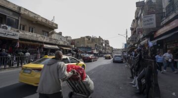 الحكومة تستشير المواطنين الأردنيين!