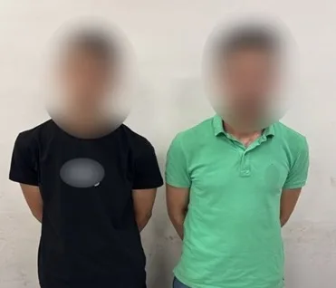 القبض على مدير مطعم أجنبي بعد إشهاره سلاحًا أبيض خلال مشاجرة مع رجل أعمال في القاهرة.