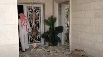 إرشادات بشأن الأضرار الناتجة عن سقوط جسم خارجي باللون الأزرق