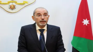 الصفدي يؤكد على أهمية إنهاء الحرب على إيران والقيام بإجراء المحادثات بشكل فوري.
